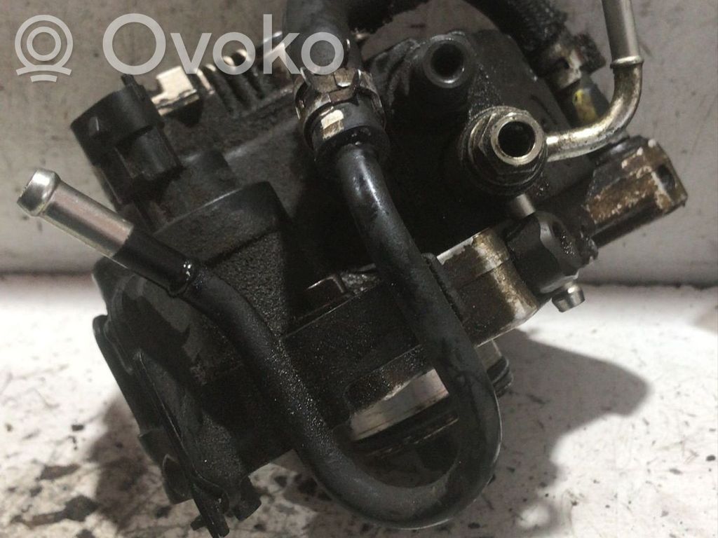 Toyota Auris 150 Pompa ad alta pressione dell’impianto di iniezione 