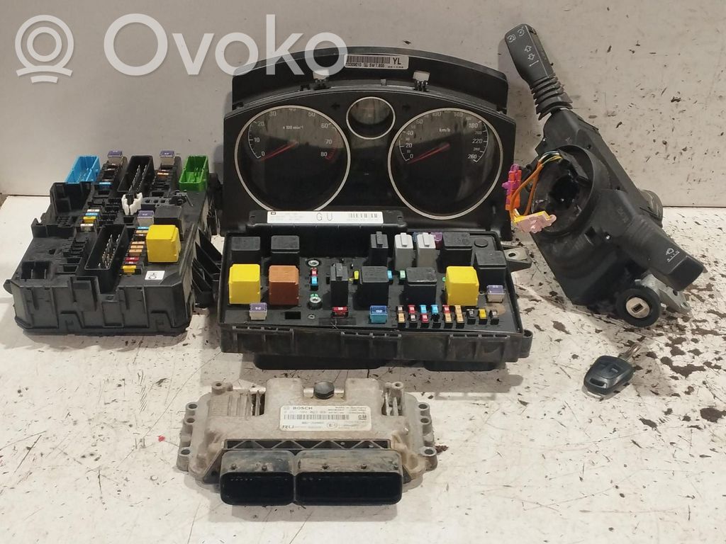 Opel Zafira B Kit centralina motore ECU e serratura