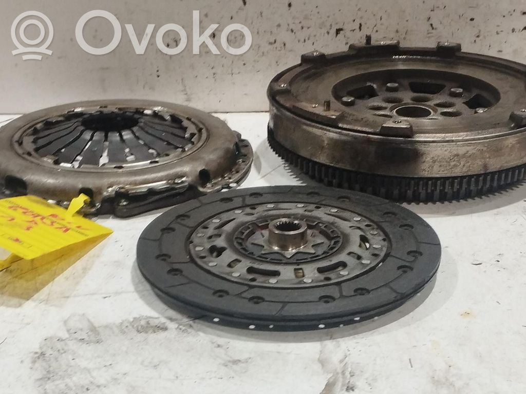 Opel Corsa D Sankabos komplektas 