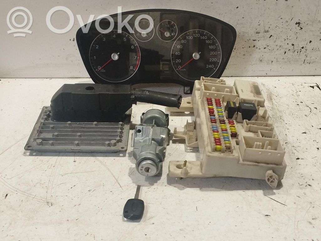 Ford C-MAX I Engine ECU kit and lock set 