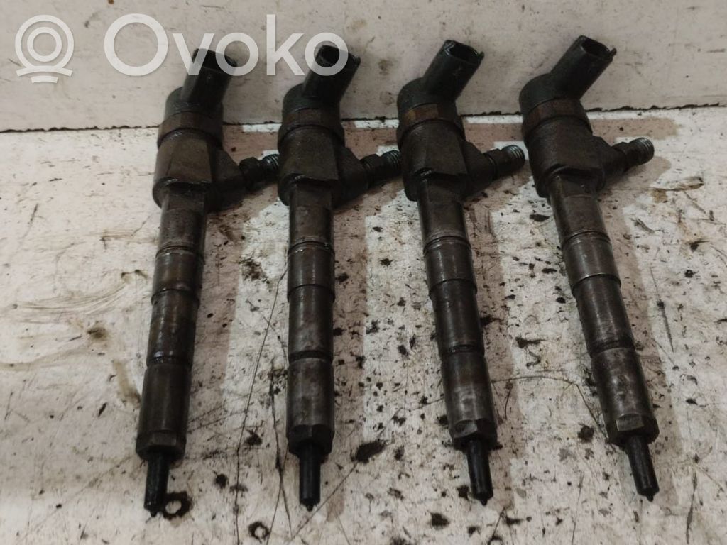 Inyector de combustible   0445110213,0445110213