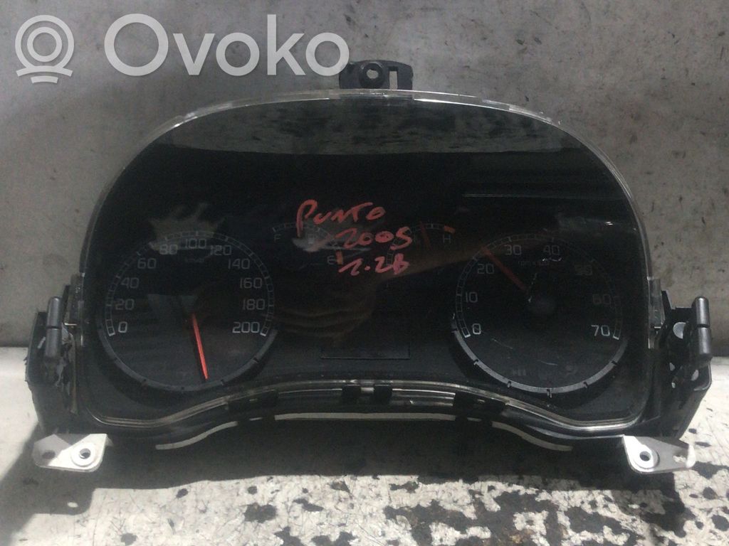 Fiat Punto (188) Vitezometru (grup de instrumente) 