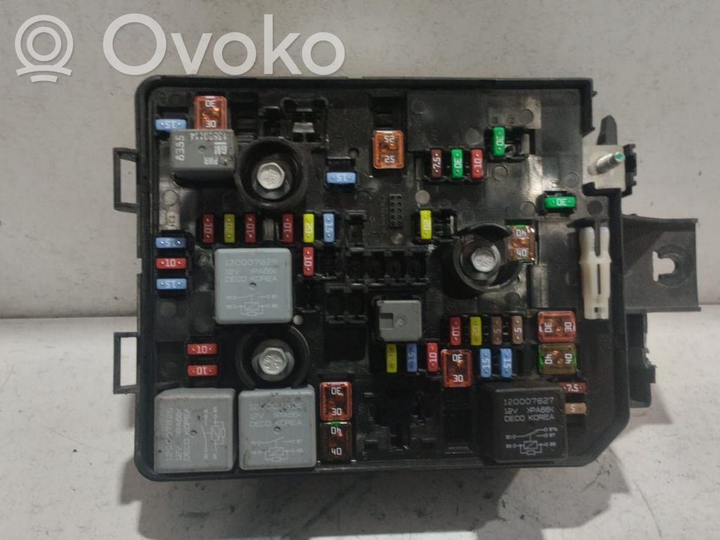 Drošinātāju bloks   13430532AA,13430532AA