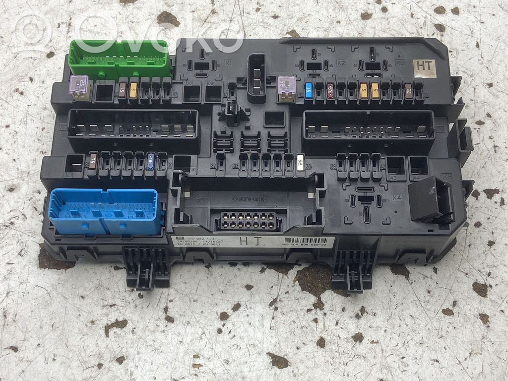 Opel Astra H Modul siguranțe 