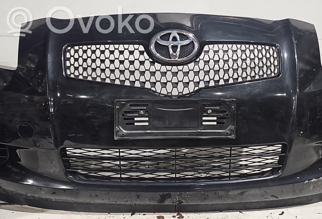 Toyota Yaris Paraurti anteriore
