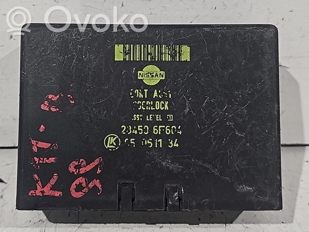 Nissan Micra Oven keskuslukituksen ohjausyksikön moduuli