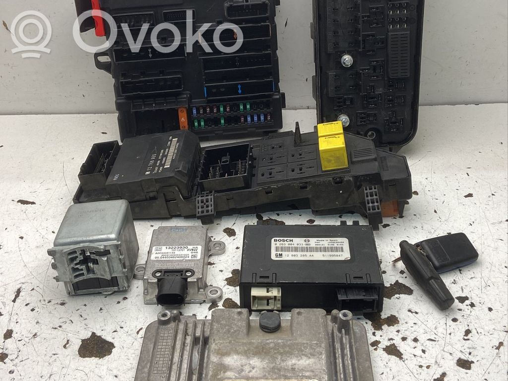 Cadillac BLS Kit centralina motore ECU e serratura 