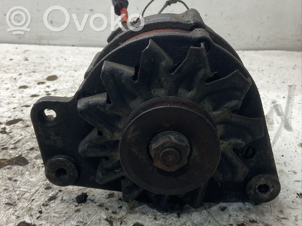 Volkswagen PASSAT B4 Generatore/alternatore
