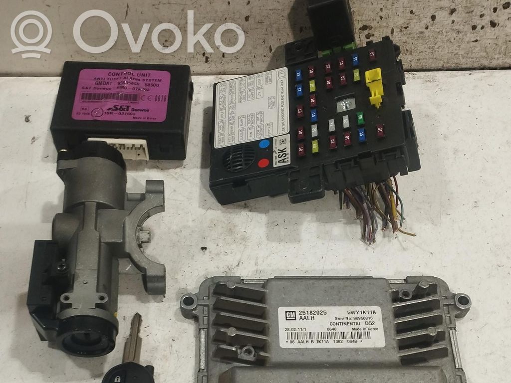 Chevrolet Spark Kit cu ECU motor și set închidere uși 