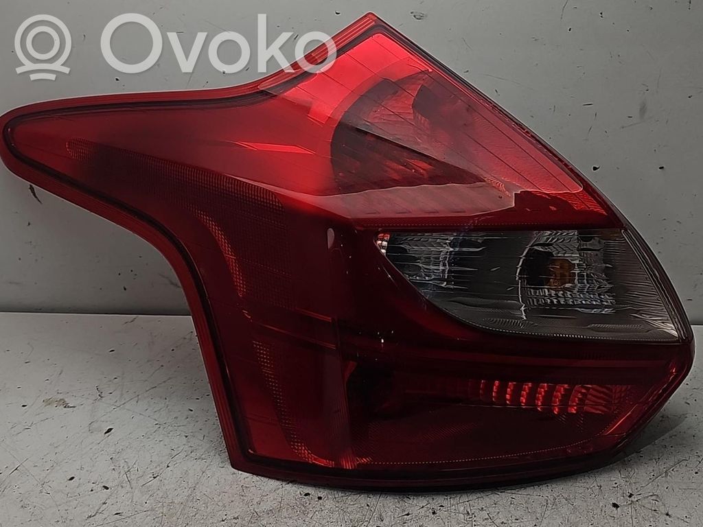 Ford Focus Lampă spate în caroserie 