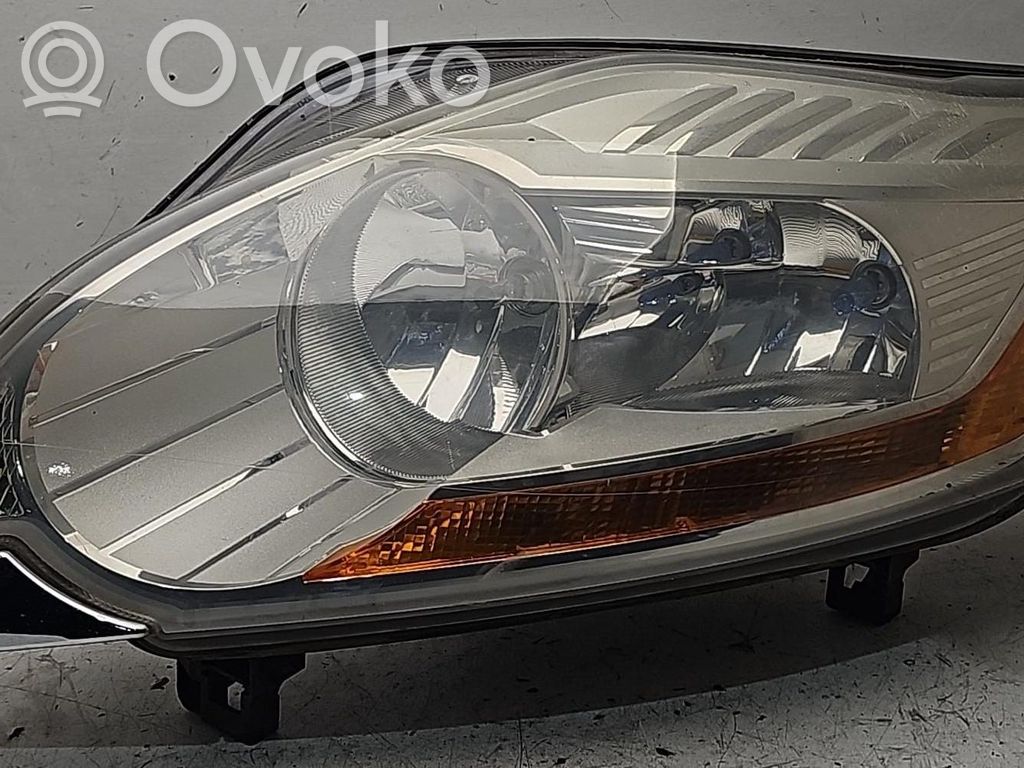 Ford Kuga I Scheinwerfer 