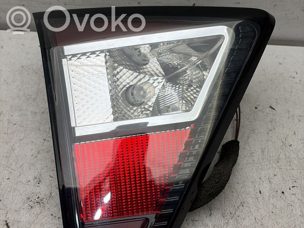 Ford Kuga II Takaluukun takavalot 