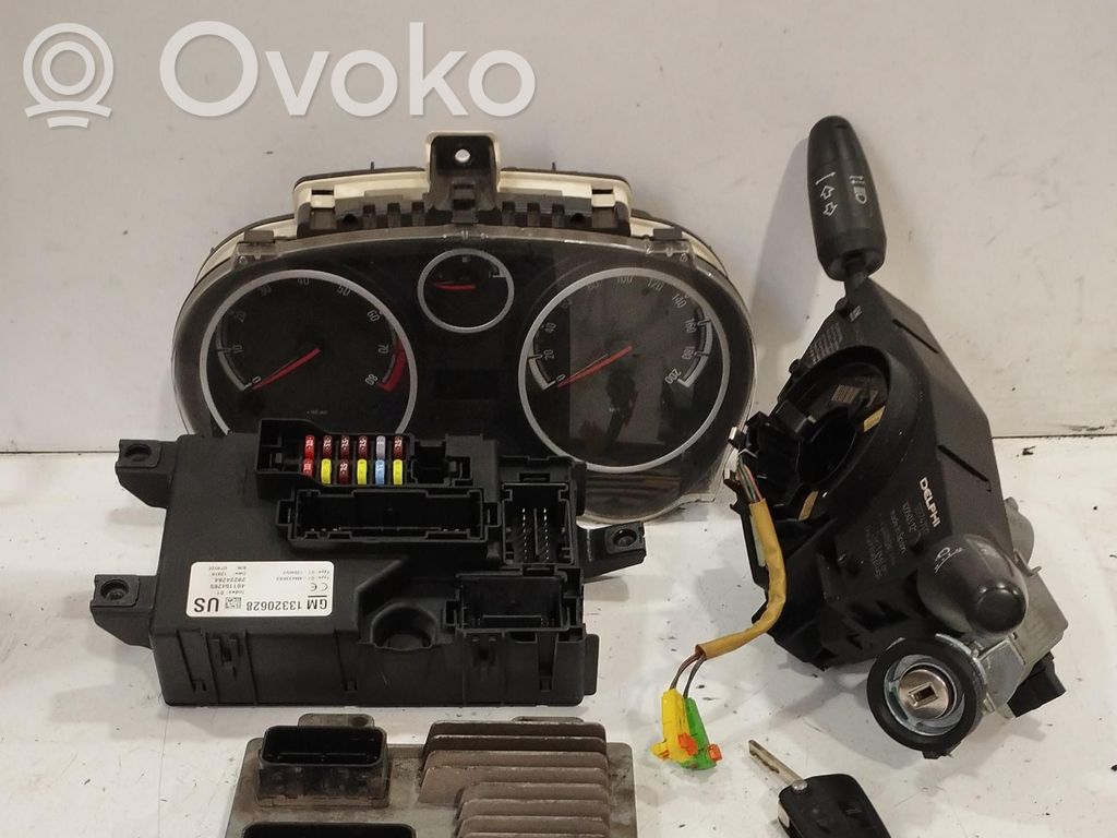 Opel Corsa D Kit centralina motore ECU e serratura