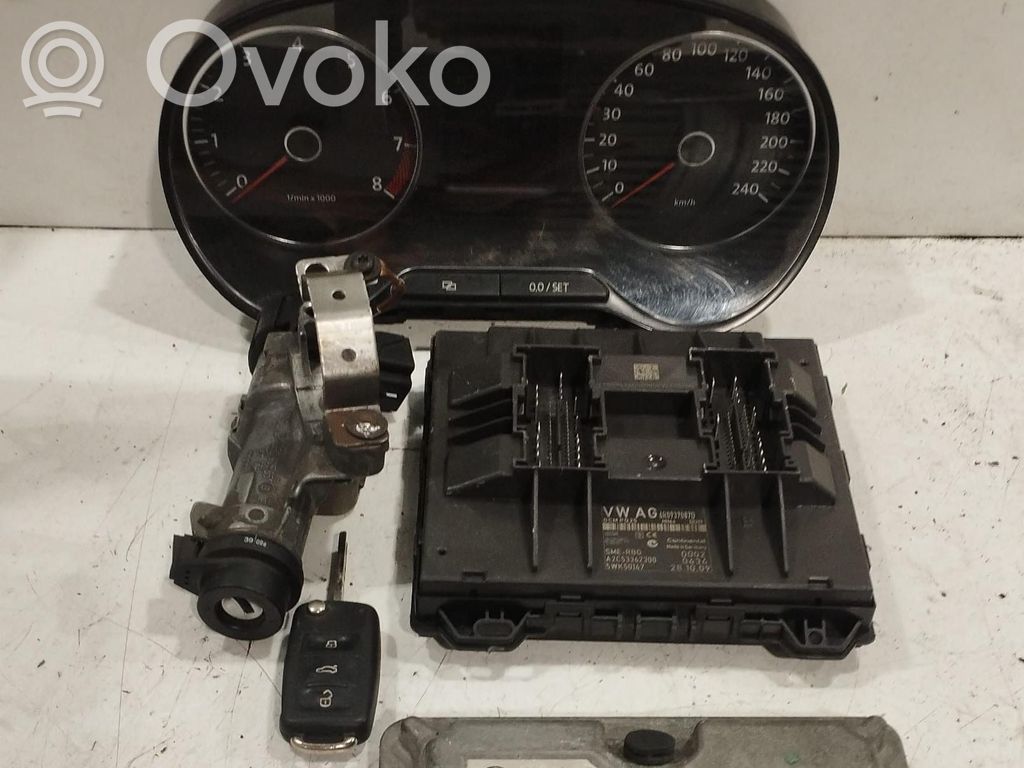 Volkswagen Polo V 6R Kit cu ECU motor și set închidere uși 