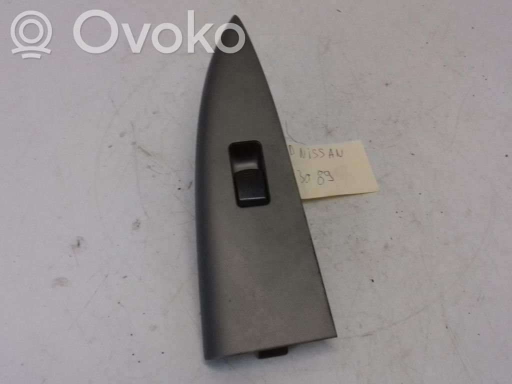 Elektrisko logu slēdzis   25411EA00A