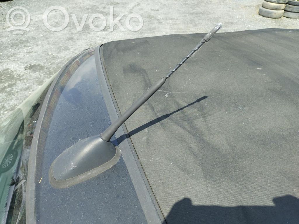 Mini One - Cooper Cabrio R52 Radion antenni 