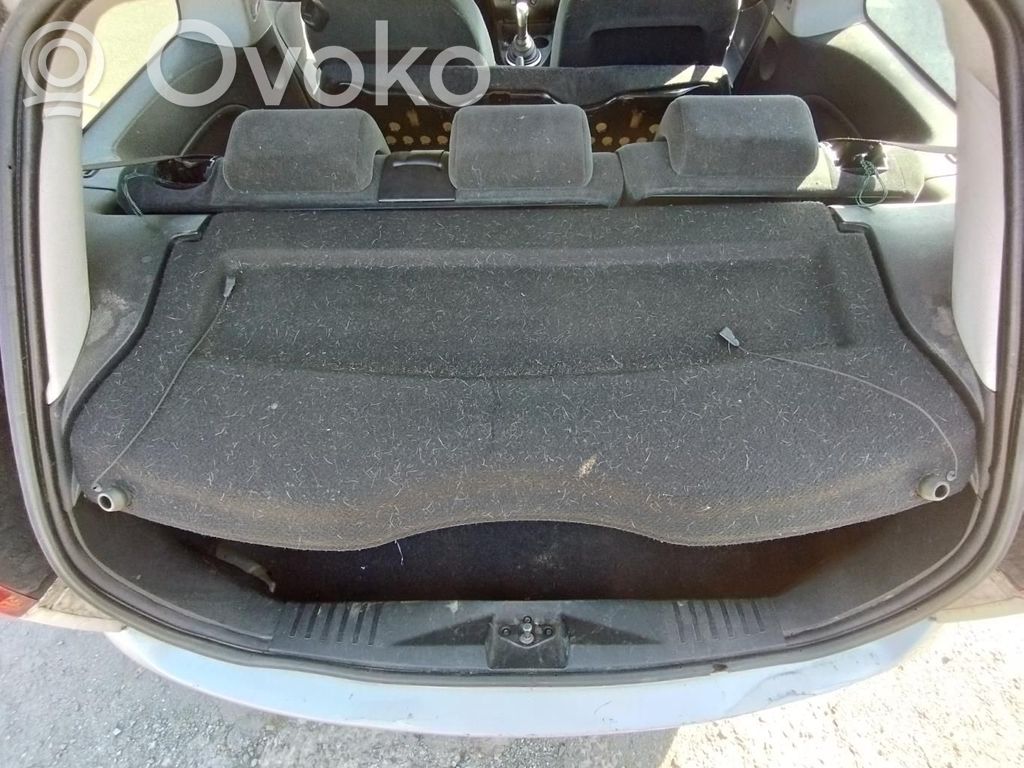 Ford Fiesta Hattuhylly 