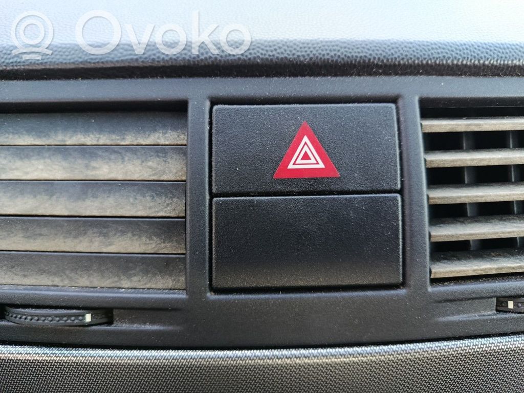 Opel Meriva A Hazard light switch 