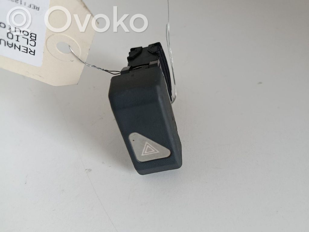 Renault Clio I Hazard light switch 