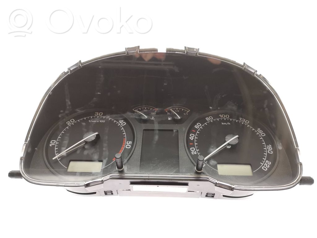 Skoda Octavia Mk1 (1U) Speedometer (instrument cluster) 