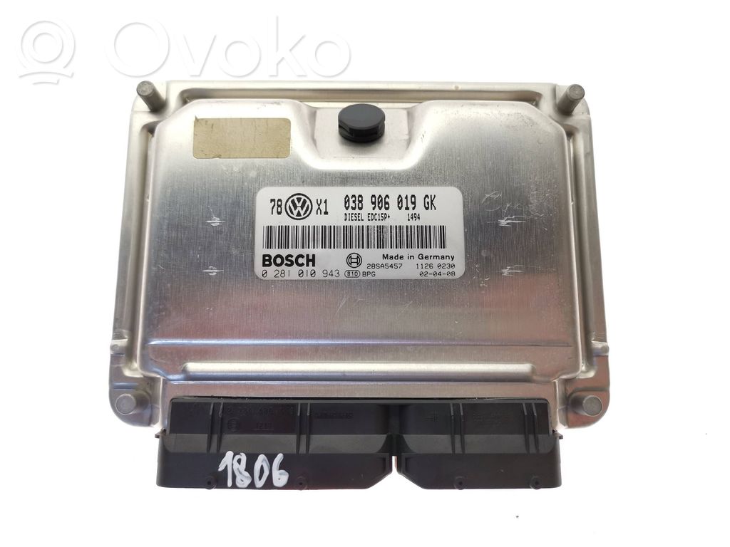 Volkswagen PASSAT B5.5 Engine control unit/module 