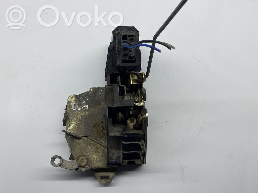 BMW 5 E39 Takaoven lukko 
