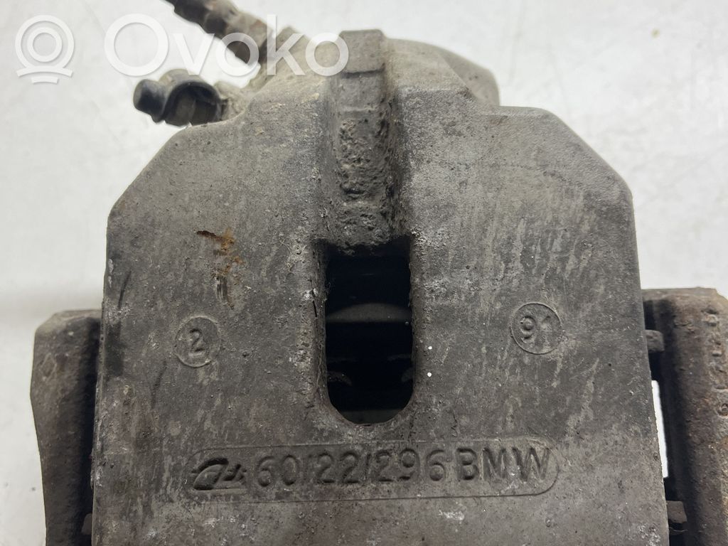 BMW 5 E39 Передний суппорт 