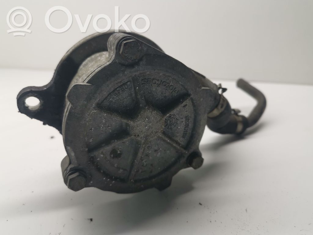 BMW 5 E39 Vacuum pump 