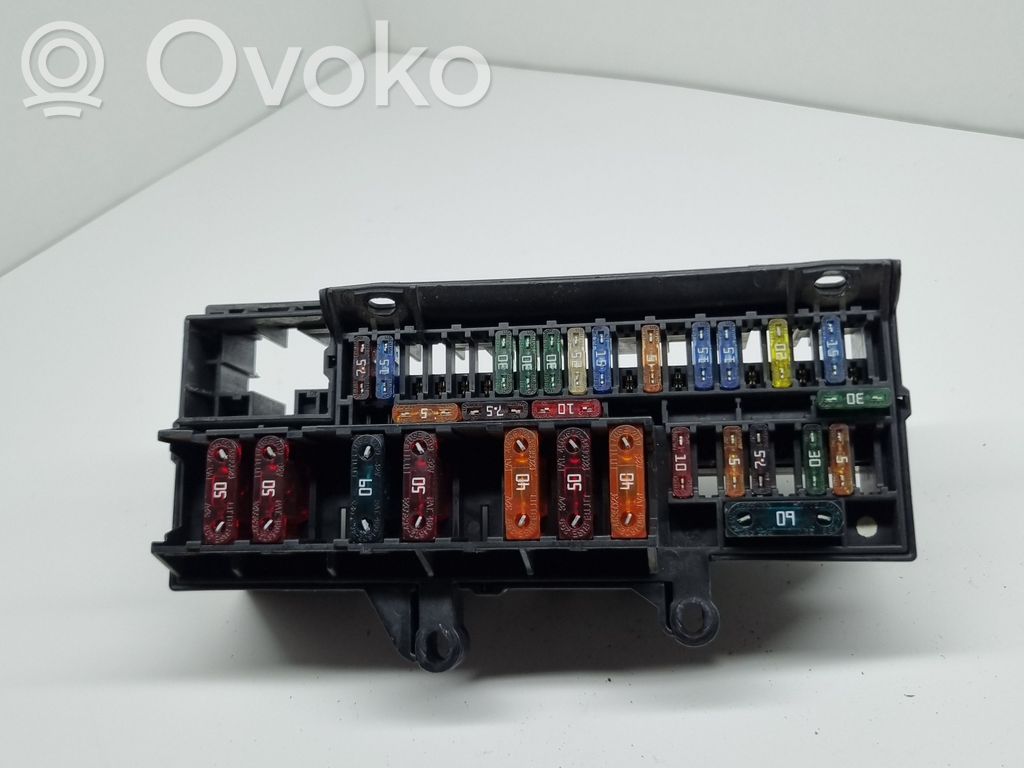 BMW 7 E65 E66 Fuse module 