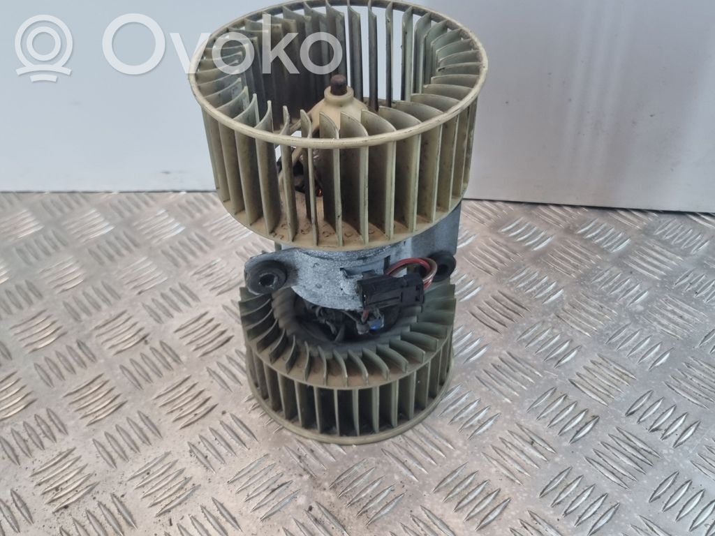 BMW 5 E39 Mazā radiatora ventilators 