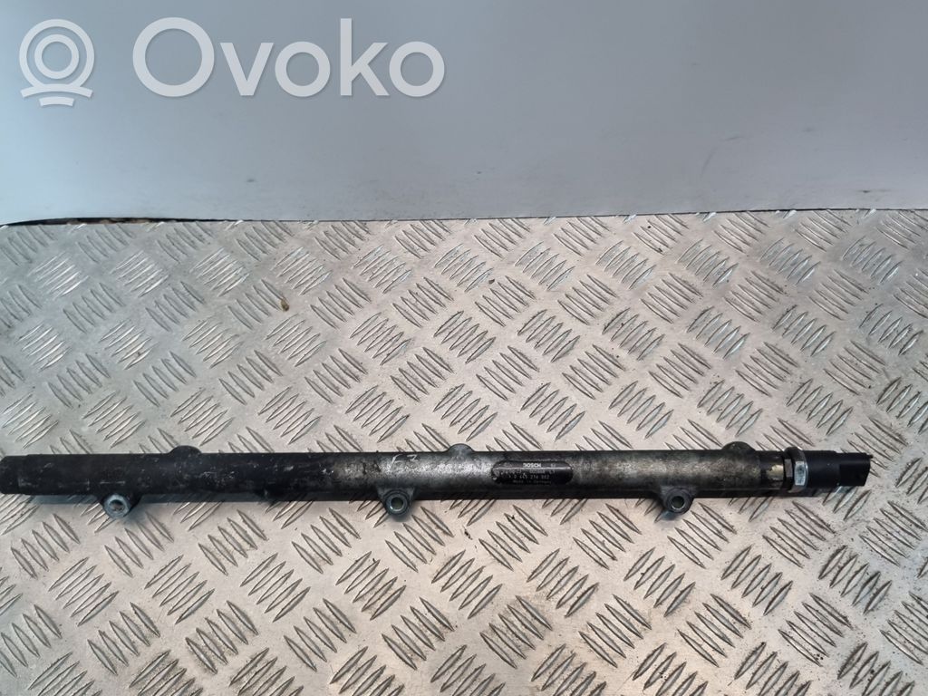 BMW 5 E39 Fuel main line pipe 