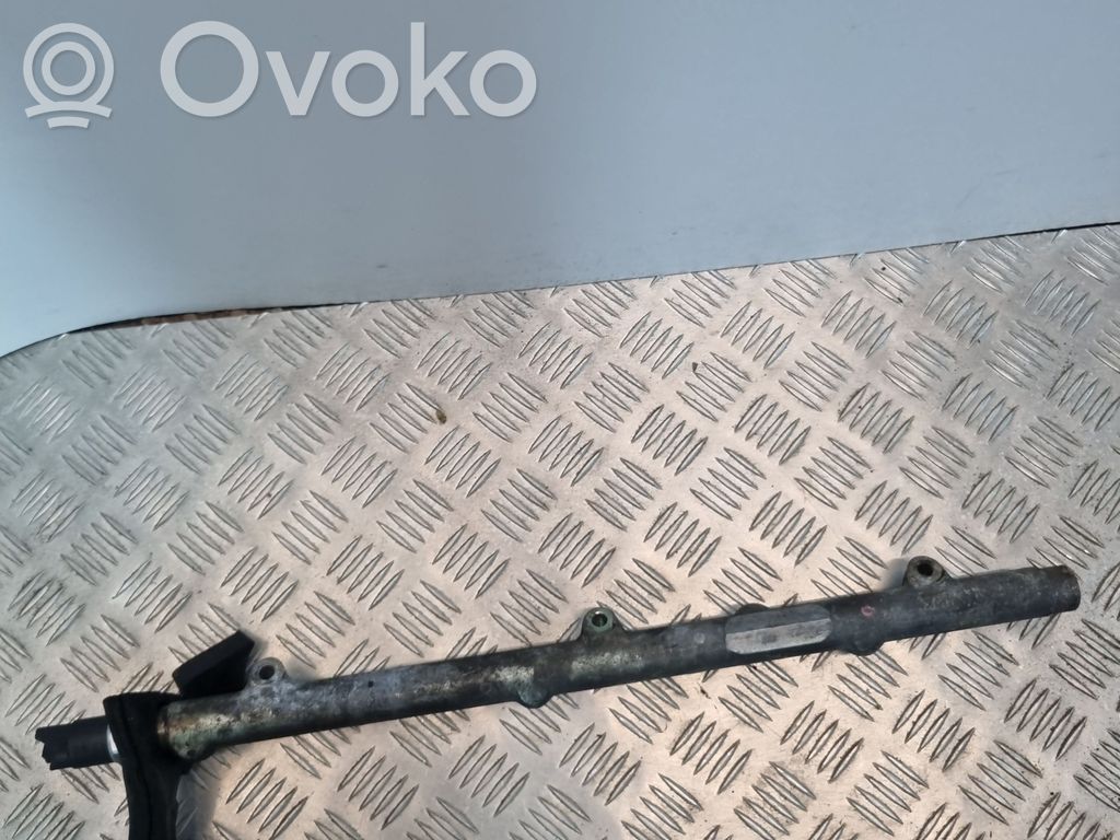 BMW 5 E39 Fuel main line pipe 
