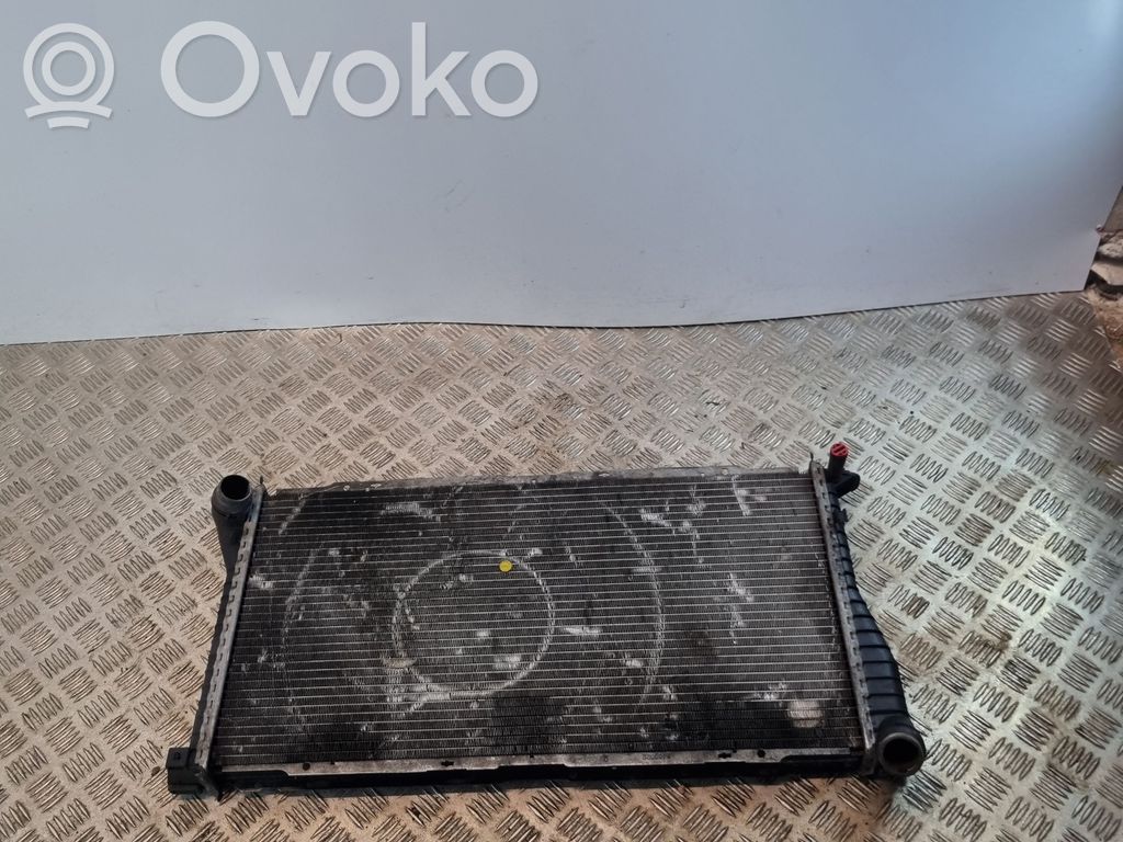 BMW 5 E39 Coolant radiator 