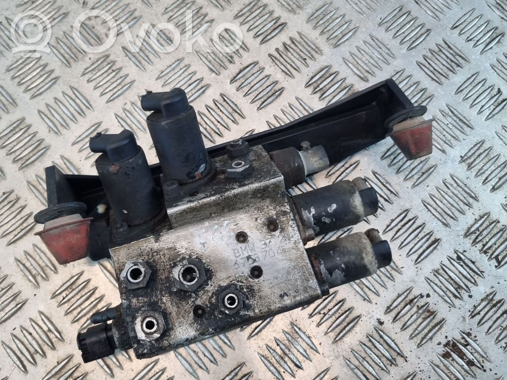 Active stabilizer control unit   6758704
