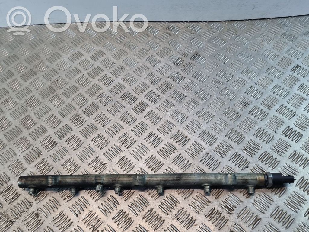 BMW 5 E39 Fuel main line pipe 