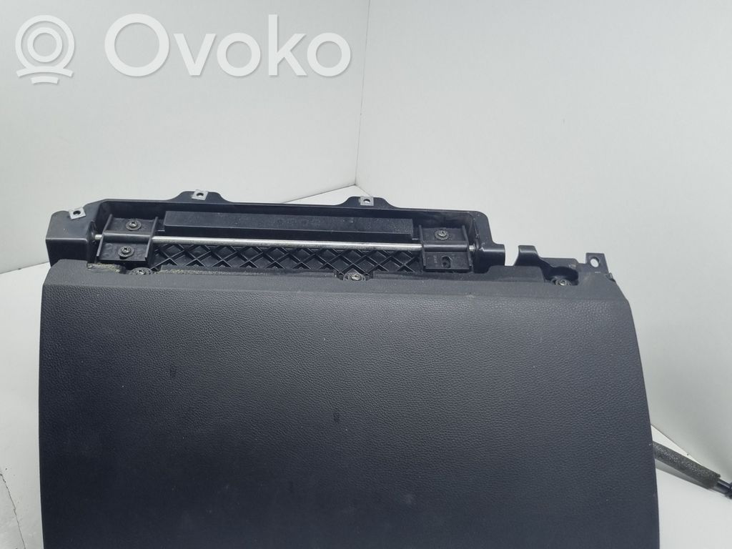 BMW 7 E65 E66 Glove box 