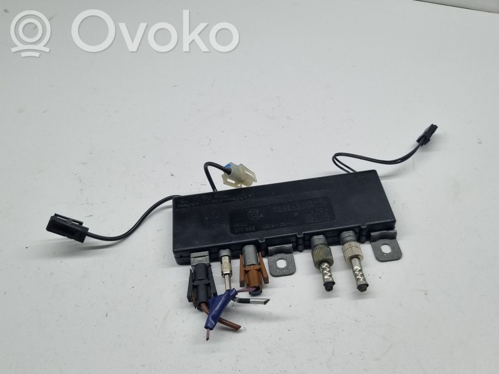 BMW 5 E39 Antenos stiprintuvas 