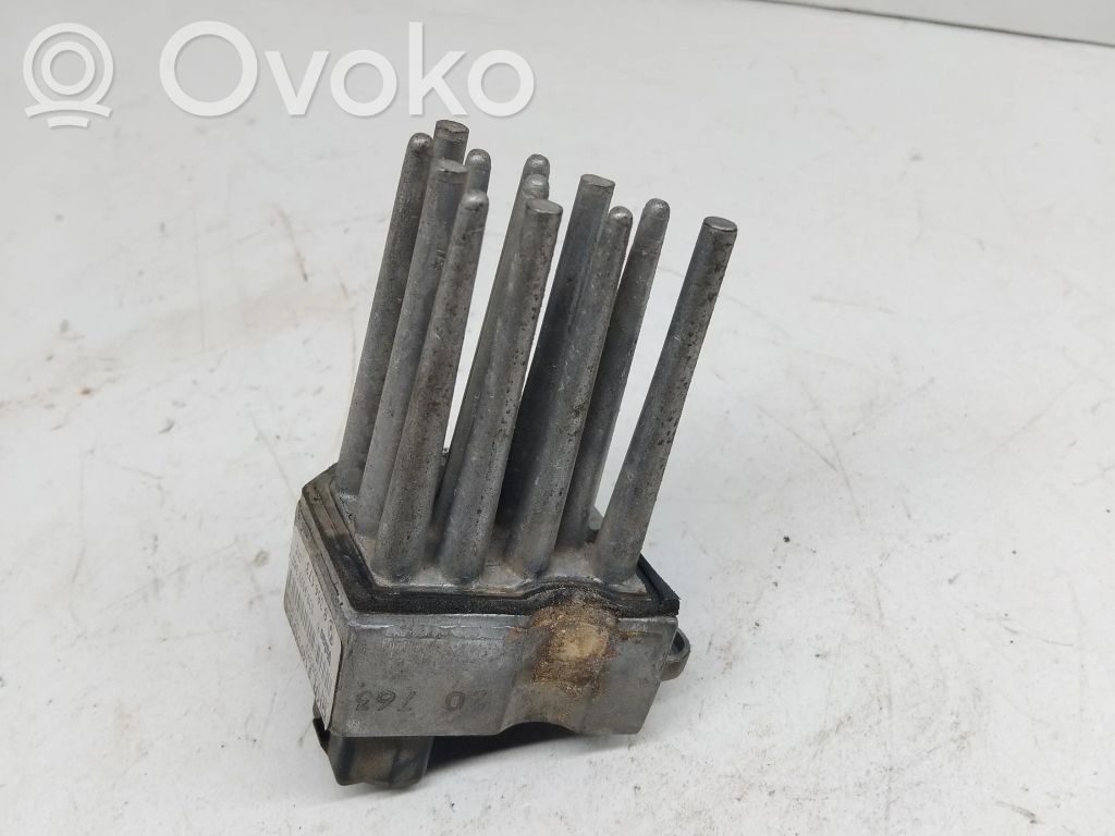 BMW 5 E39 Heizungslüfter Regler Widerstand 