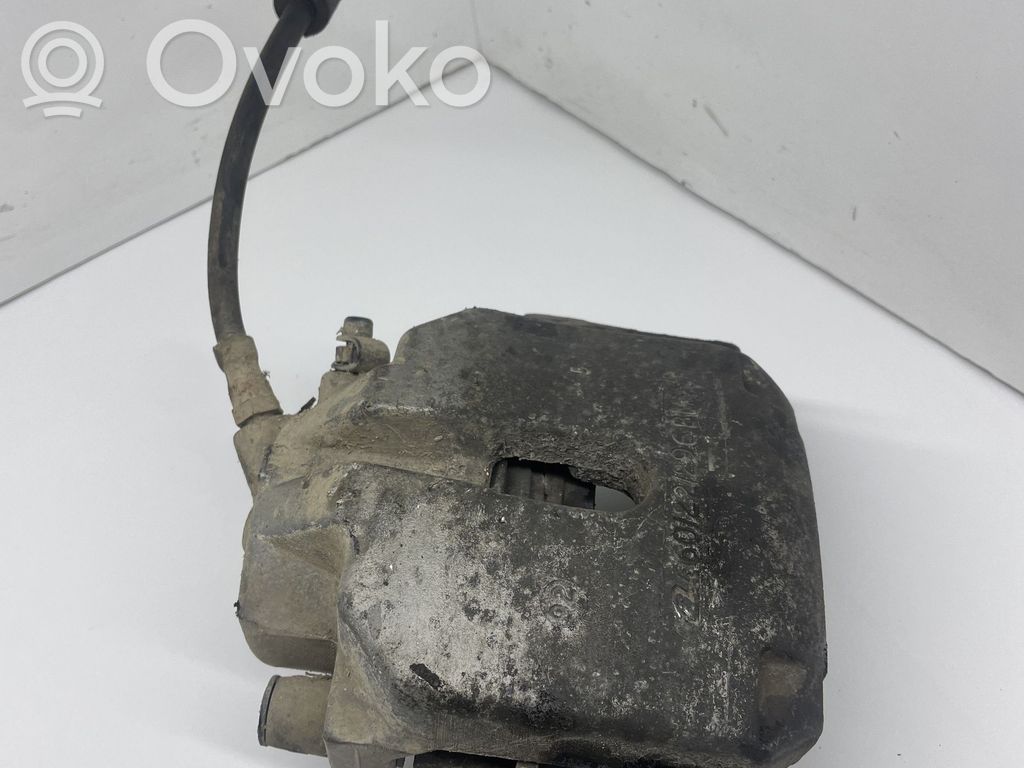 Front brake caliper   296BMW