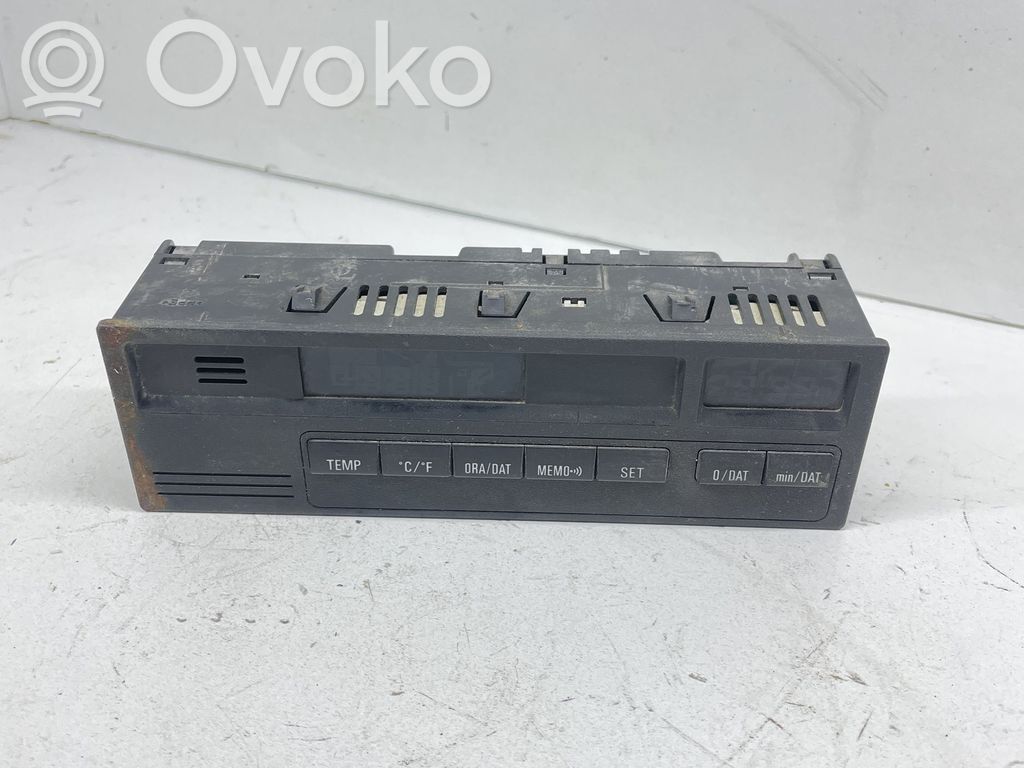 BMW 3 E36 Climate control unit 