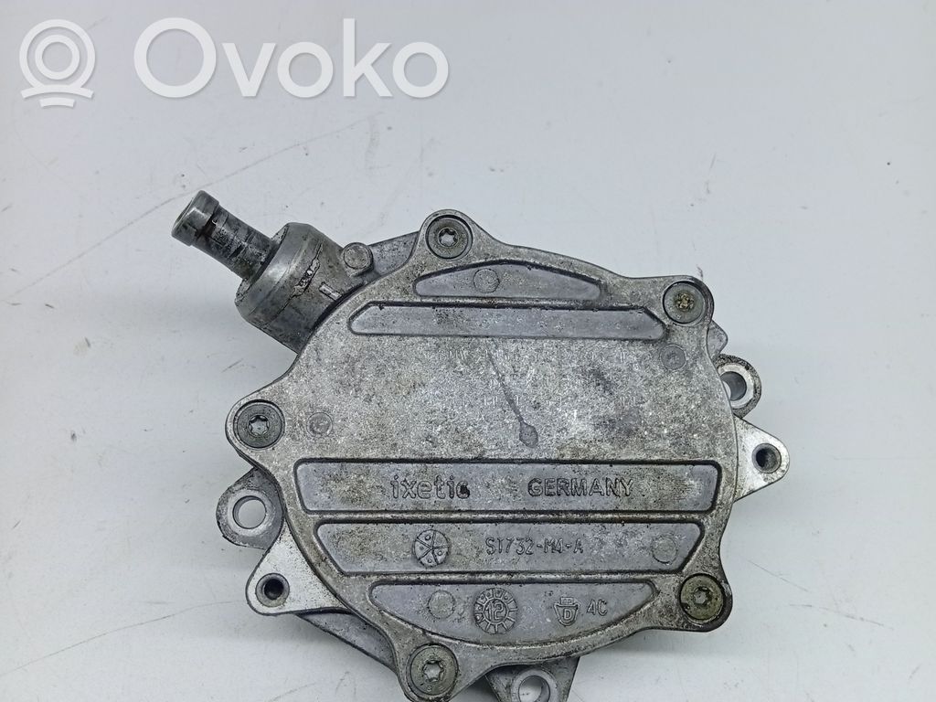 BMW 3 E90 E91 Vacuum pump 