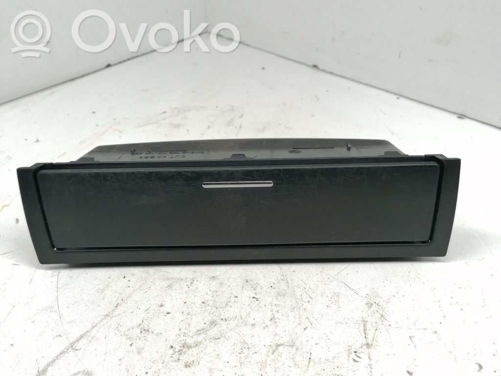 plaukts   8196115