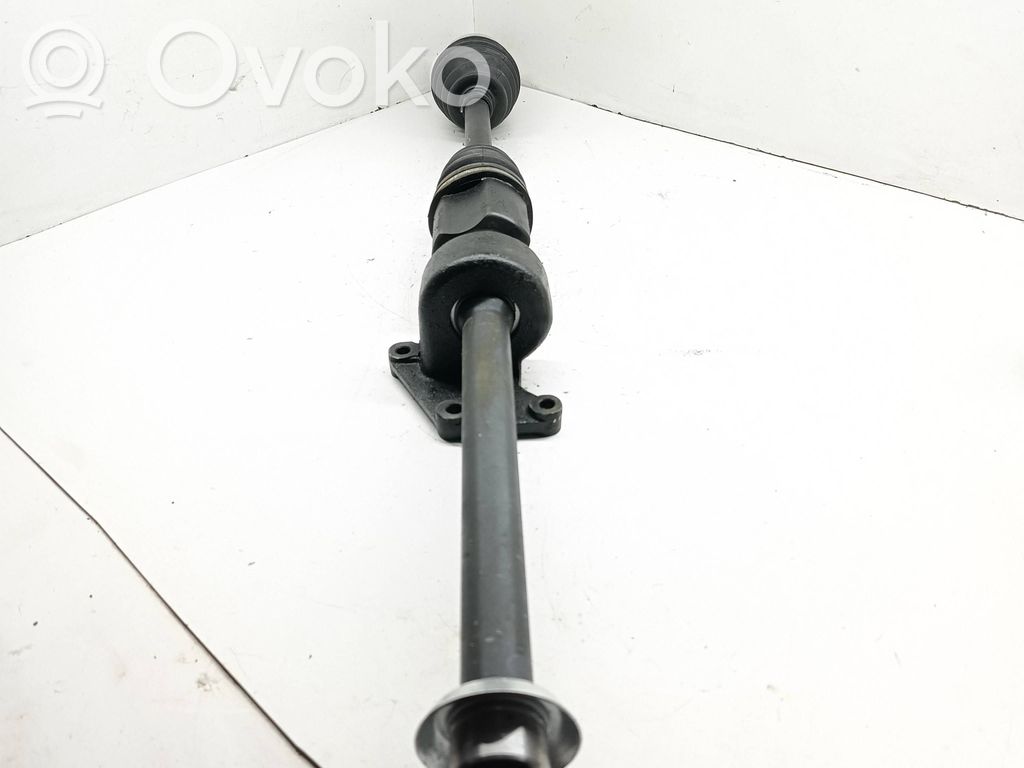 Etuvetoakseli   G2B017PC