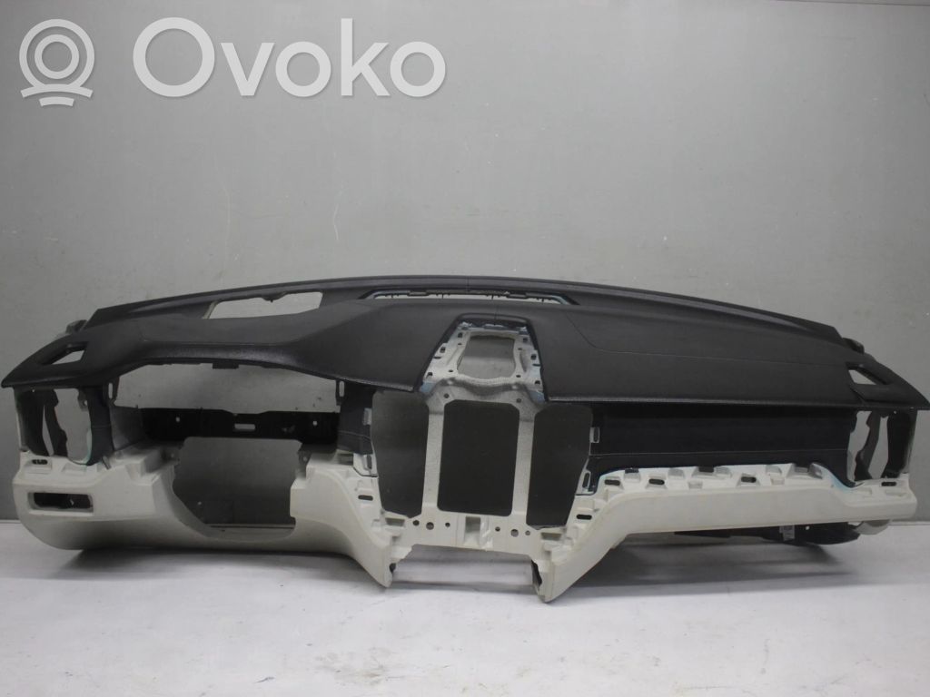 Volvo XC60 Panelis 
