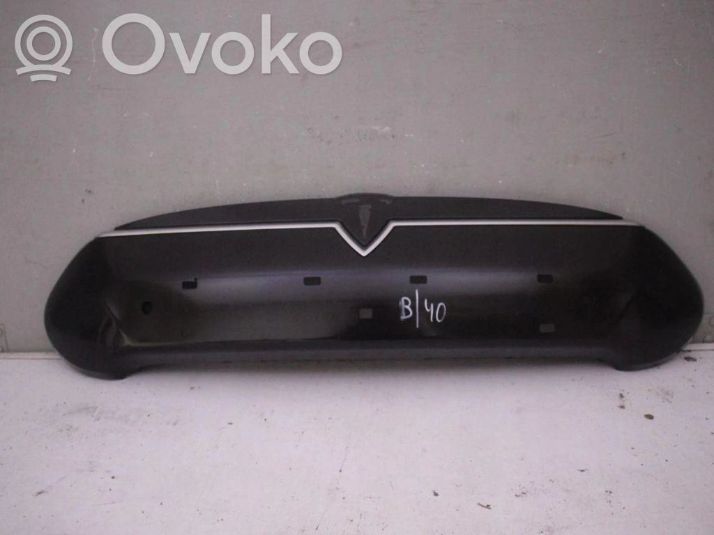 Tesla Model S Front bumper upper radiator grill 