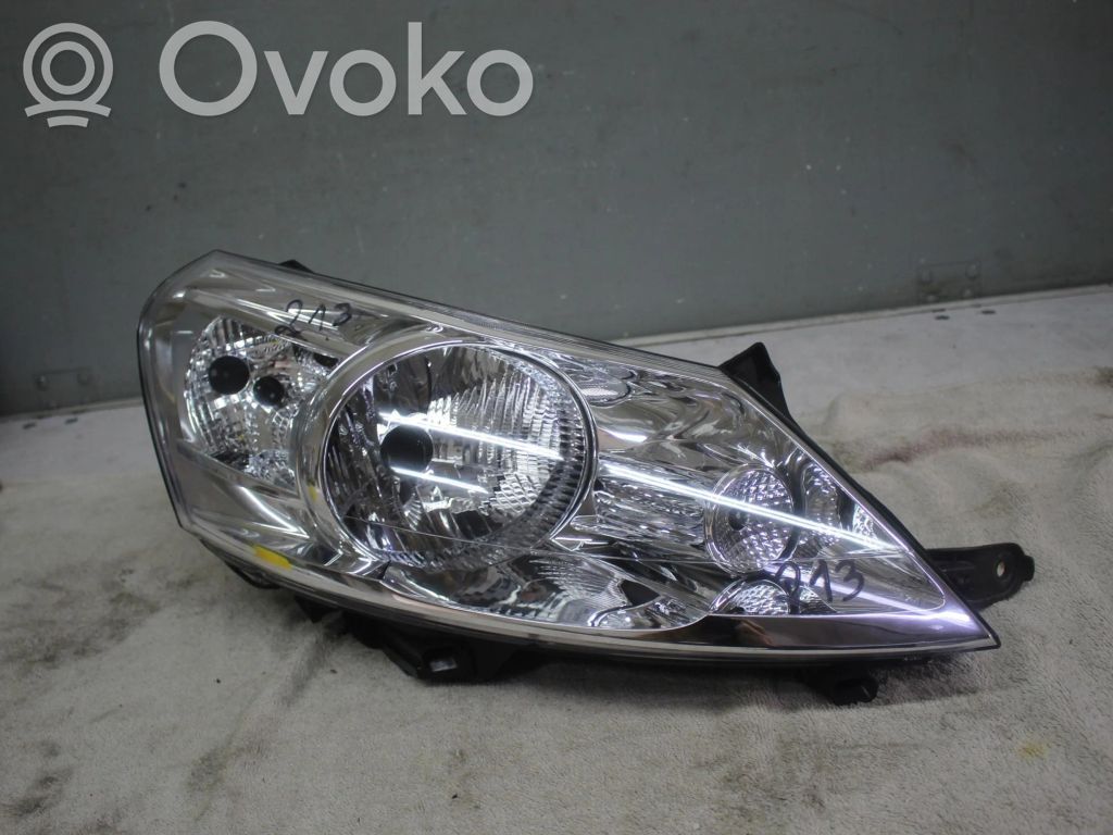 Priekšējais lukturis   89902621