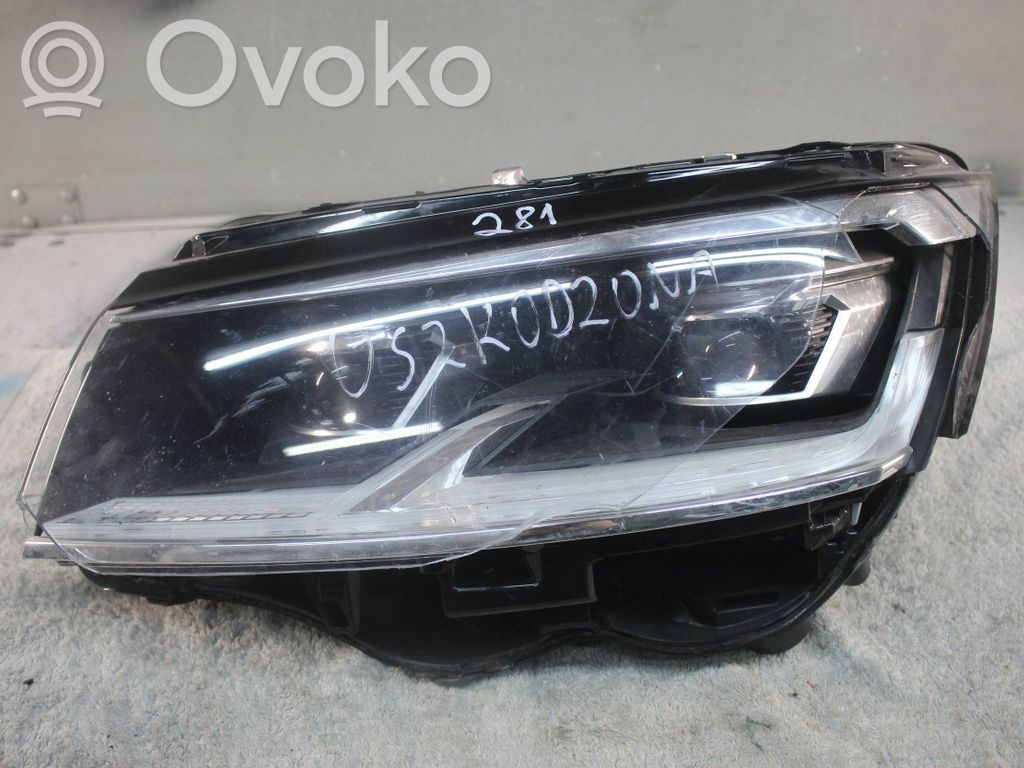 Volkswagen Transporter - Caravelle T6 Headlight/headlamp 