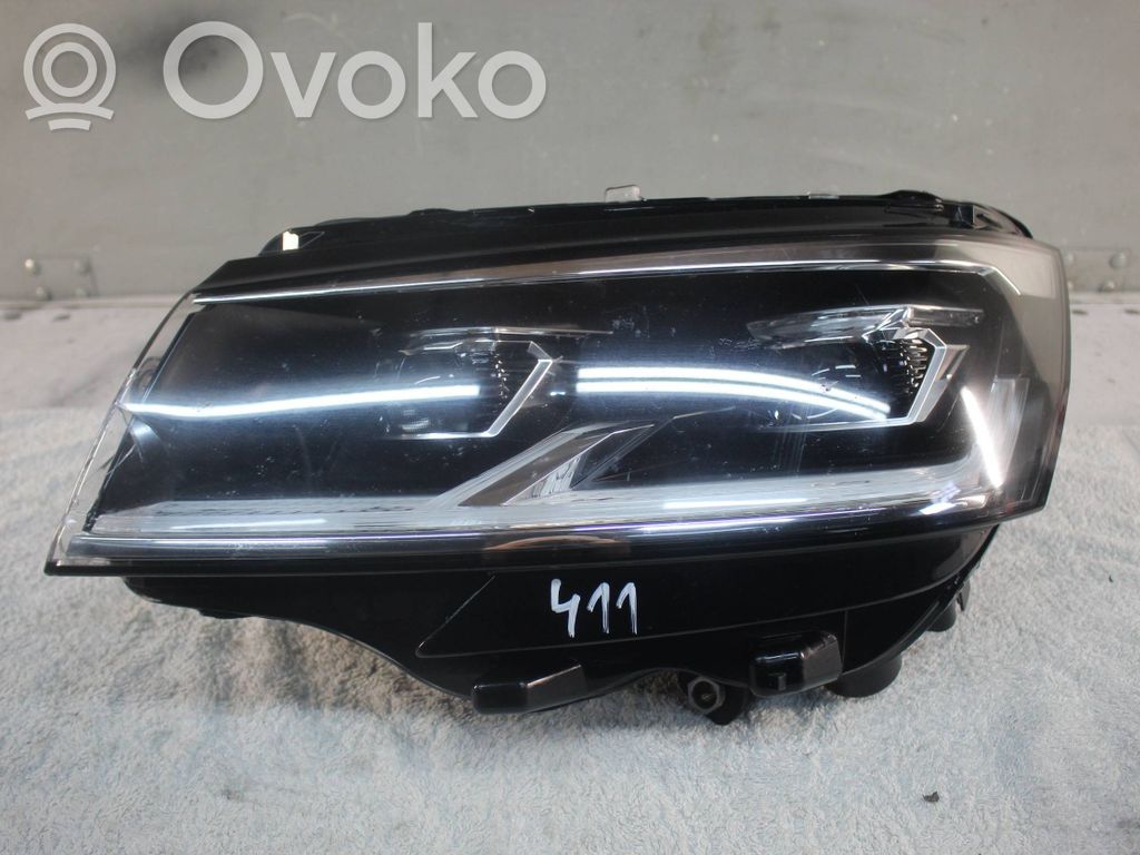Volkswagen Transporter - Caravelle T6 Headlight/headlamp 