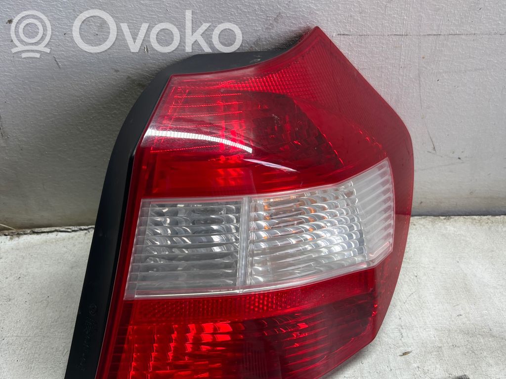 Rear/tail lights   6924502,6924502