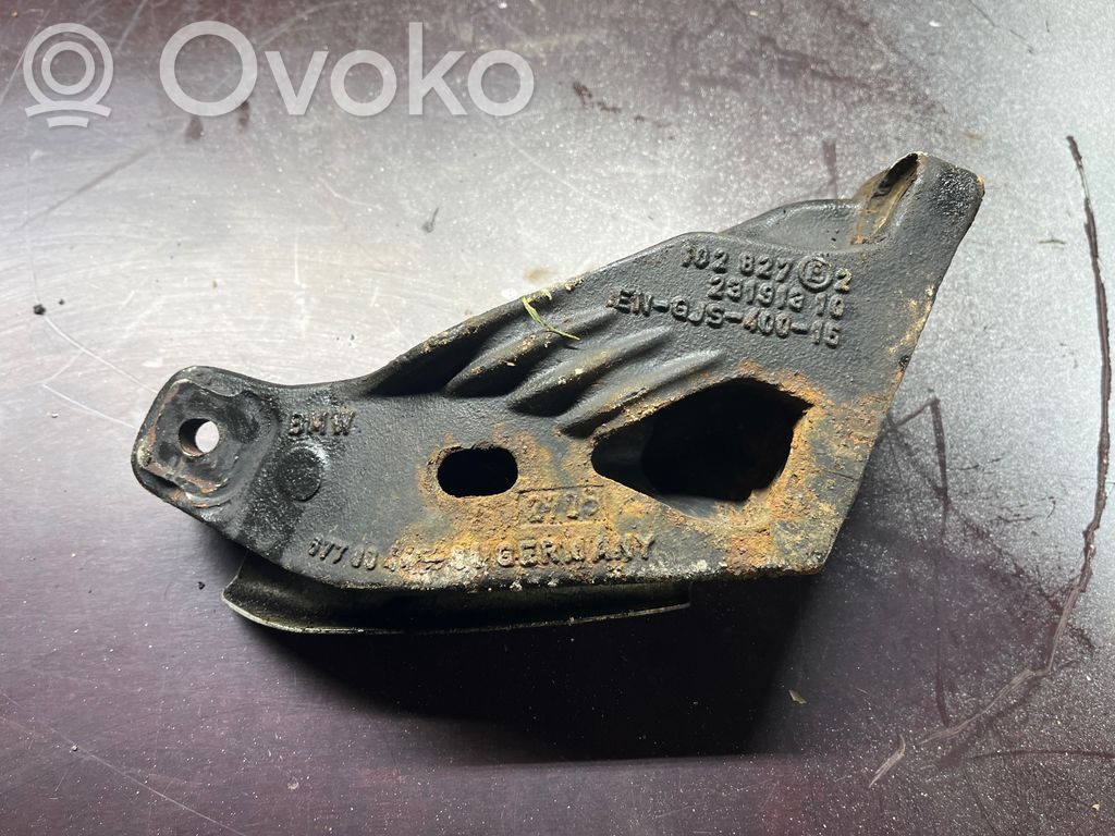 BMW X5 E70 Engine mounting bracket 